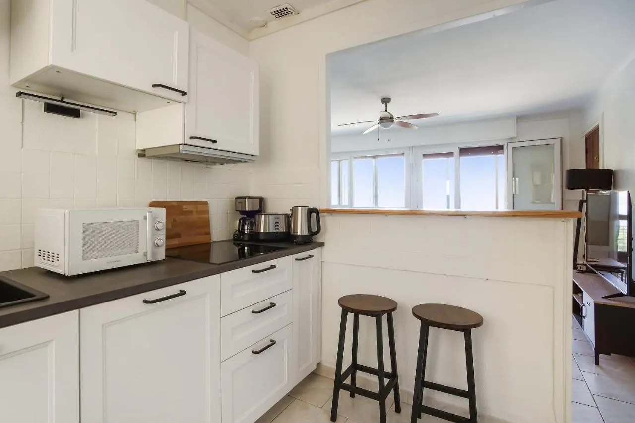 Superb apartment with loggia&view on the sea - Hyères - Welkeys